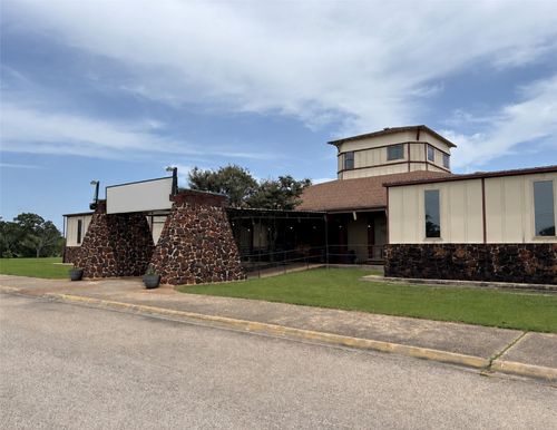 c-141 Tahitian Dr, Bastrop, TX, 78602-4729 | Card Image