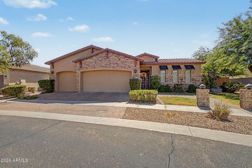 3238 E Mountain Village Cir, Phoenix, AZ, 85042-9641 | Card Image