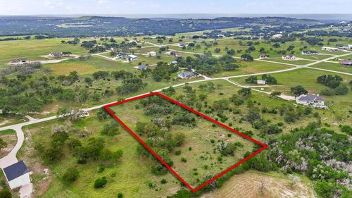 322 Axis Cir, Fredericksburg, TX, 78624 | Card Image