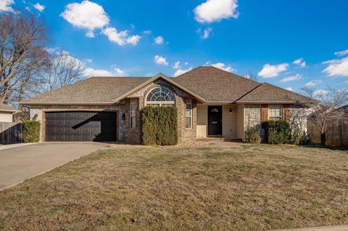 820 S Quade Rd, Springfield, MO, 65802-5923 | Card Image