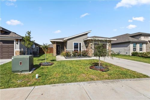 917 W Yellow Bells St, Edinburg, TX, 78541-0830 | Card Image