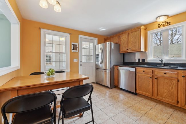 11 Fern St, House other with 4 bedrooms, 2 bathrooms and null parking in Windsor Locks CT | Image 6