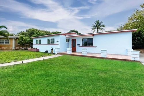 1220 Nw 190th St, Miami Gardens, FL, 33169-3425 | Card Image