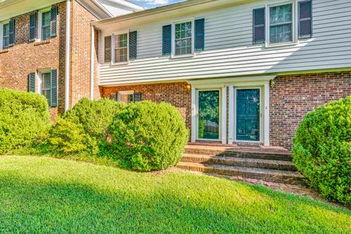 117 Winfield Dr, Spartanburg, SC, 29307-3145 | Card Image
