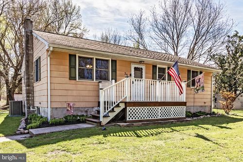 26 Oakdale Ln, PENNSVILLE, NJ, 08070-1918 | Card Image