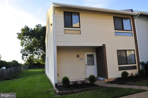 7504 Clemson Ct, MANASSAS, VA, 20109-7259 | Card Image