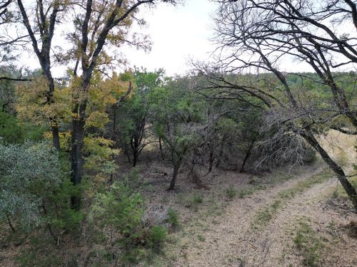 20940 Firefly Rd, Florence, TX, 76527-3943 | Card Image