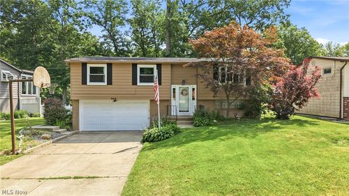 805 Trumbull Drive, Niles, OH, 44446 | Card Image