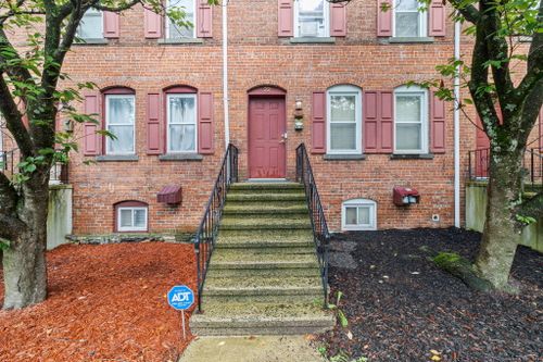 22-18 Brown Ave, Stamford, CT, 06902-5717 | Card Image