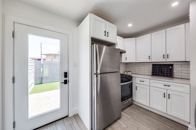 APT-105 - 1200 E 52 Nd St, Condo with 1 bedrooms, 1 bathrooms and 1 parking in Austin TX | Image 11