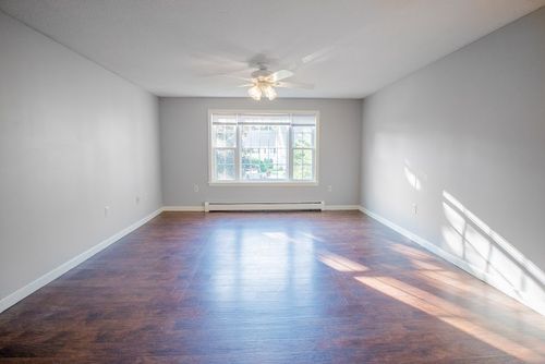 g5-50 Brookside G5 Drive, Exeter, NH, 03833 | Card Image