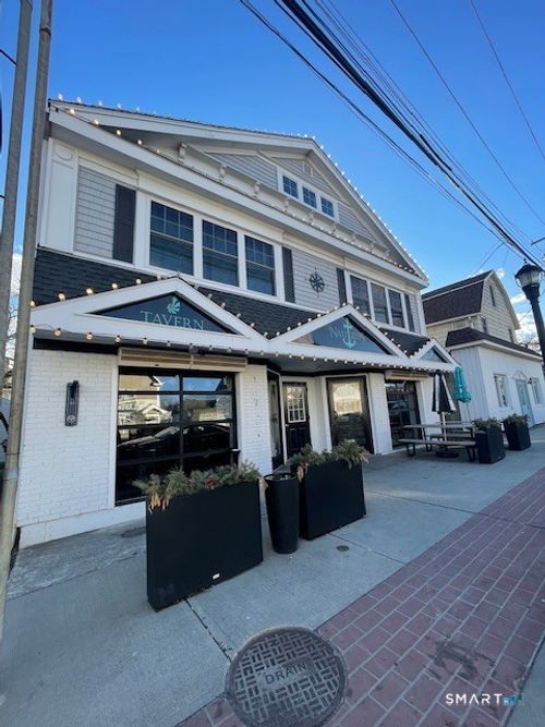 54 Naugatuck Ave, Milford, CT, 06460-6061 | Card Image