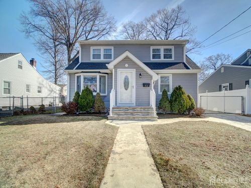 32 Chase Avenue, Avenel, NJ, 07001 | Card Image