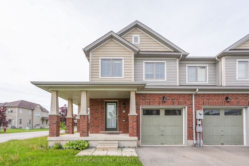 8485 Primrose Lane, Niagara Falls, ON, L2H0K8 | Card Image
