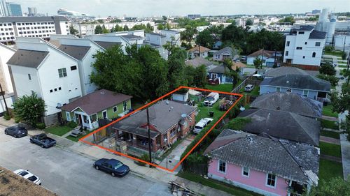 3317 Jefferson St, Houston, TX, 77003-5403 | Card Image