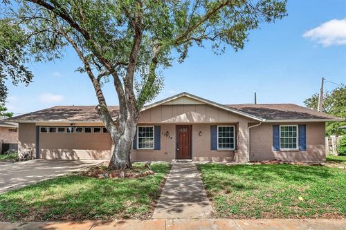 11129 Mulholland Dr, Corpus Christi, TX, 78410-2918 | Card Image