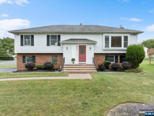 40 Virgil Rd, Norwood, NJ, 07648-1246 | Card Image