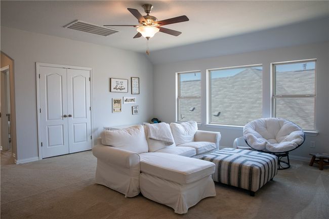 770 Leadtree Loop, House other with 4 bedrooms, 3 bathrooms and 3 parking in Buda TX | Image 28