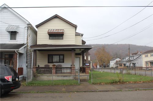 1704 4th Ave, Beaver Falls, PA, 15010 | Card Image