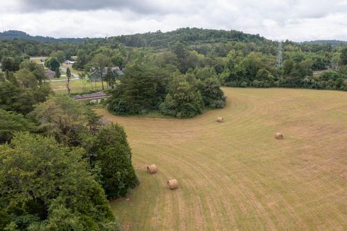 24 Cedar Pointe Dr, Somerset, KY, 42501-5991 | Card Image