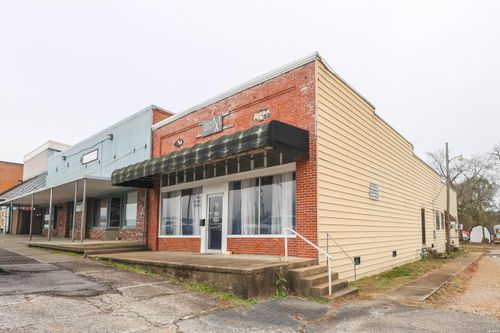 109 W Thompson St, Amity, AR, 71921-9135 | Card Image