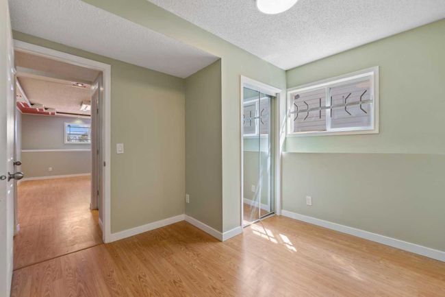 139 Appleglen Park Se, Home with 3 bedrooms, 2 bathrooms and 4 parking in Calgary AB | Image 24