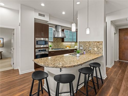 208-21 Gramercy, Irvine, CA, 92612-0008 | Card Image