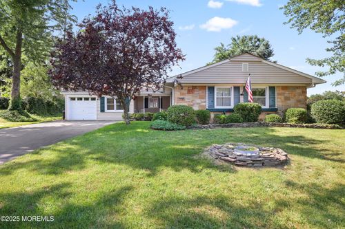 47 Fayette Ln, Aberdeen, NJ, 07747-2142 | Card Image
