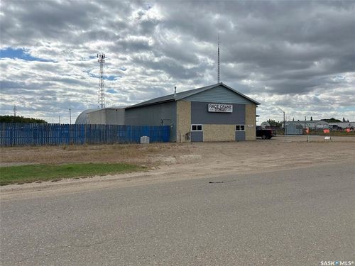 10023 Thatcher Ave, North Battleford, SK, S9A3W3 | Card Image