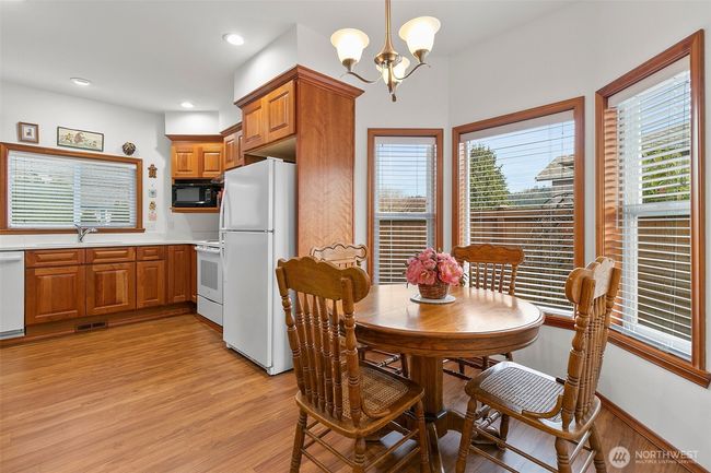 Remodeled kitchen with eating space. | Image 14