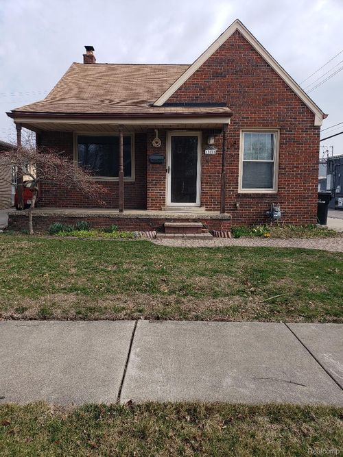 15528 Regina Ave, Allen Park, MI, 48101-1905 | Card Image