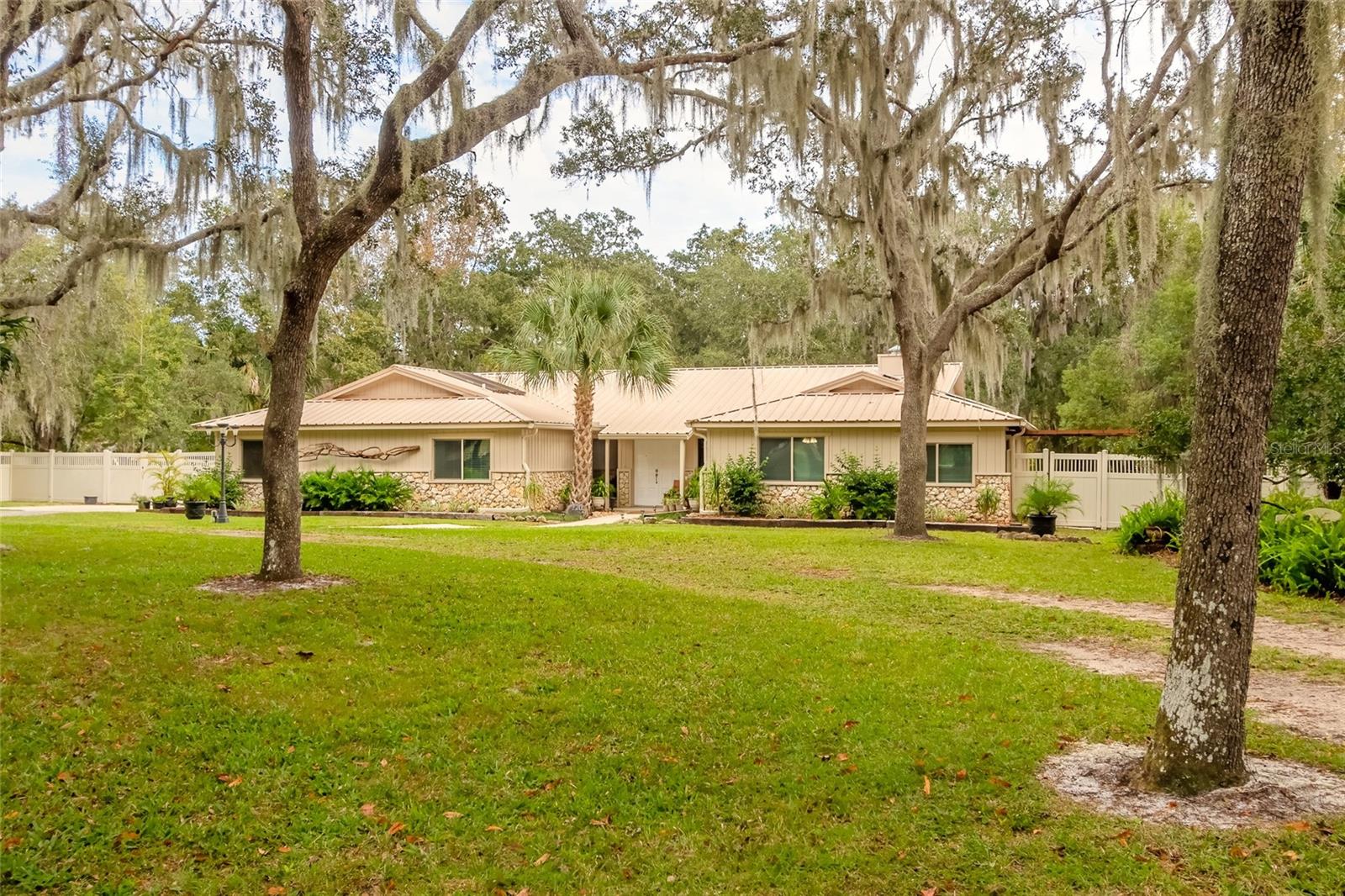 Oak Ln, Ormond Beach, FL 32174