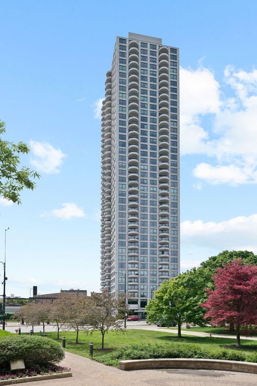 18m-2020 Lincoln Park, Chicago, IL, 60614-4728 | Card Image
