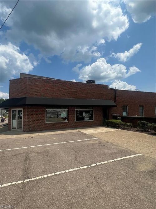 4 E Main St, Danville, OH, 43014-9807 | Card Image