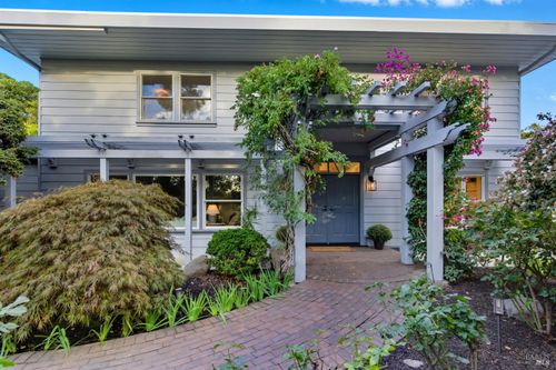70 Dunfries Terrace, San Rafael, CA, 94901 | Card Image