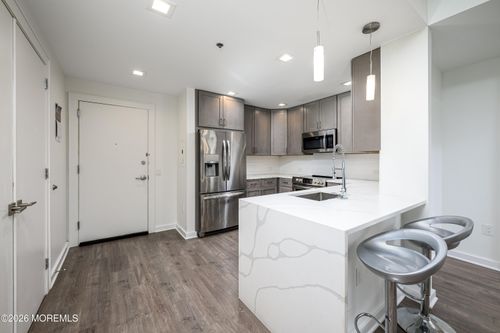 1214-1 Carriage City Plz, RAHWAY, NJ, 07065-5181 | Card Image