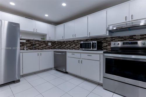 1110-500 Three Islands Blvd, Hallandale Beach, FL, 33009-2887 | Card Image