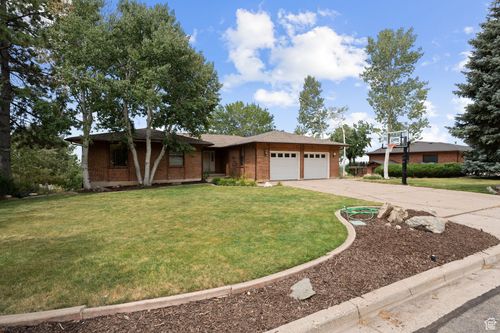 570 1800, Fruit Heights, UT, 84037-2764 | Card Image