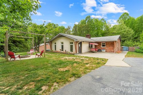 1000 Mountain View Church Rd, Zirconia, NC, 28790-8846 | Card Image