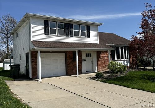 221 Marrano Dr, Depew, NY, 14043-1113 | Card Image
