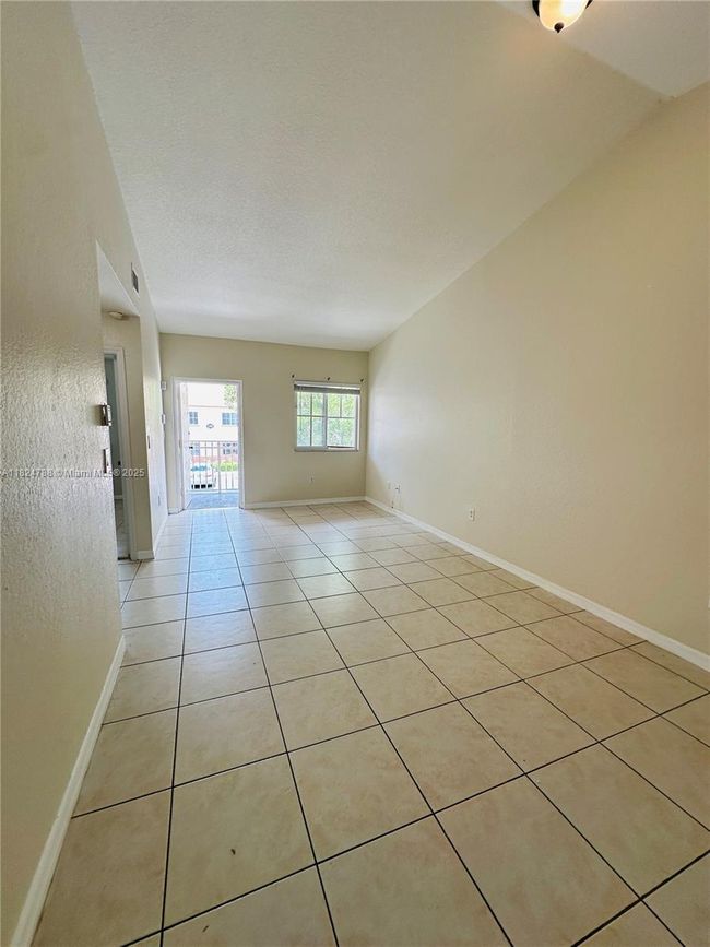 UNIT-203 - 1251 Se 28 Th Ct, Condo with 2 bedrooms, 2 bathrooms and null parking in Homestead FL | Image 23