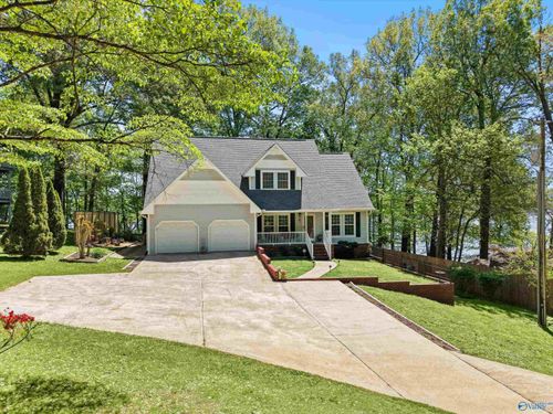 17515 Richter Rd, Rogersville, AL, 35652-8518 | Card Image