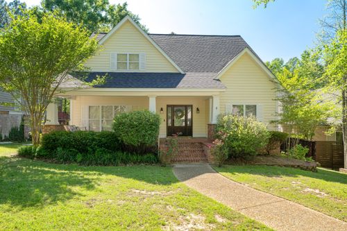 7 Stoneridge, Hattiesburg, MS, 39402-1285 | Card Image