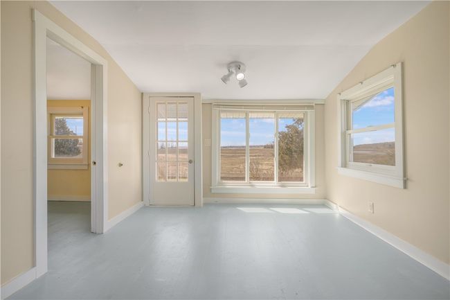 7 Shawmut St, House other with 3 bedrooms, 2 bathrooms and 5 parking in Fairhaven MA | Image 12