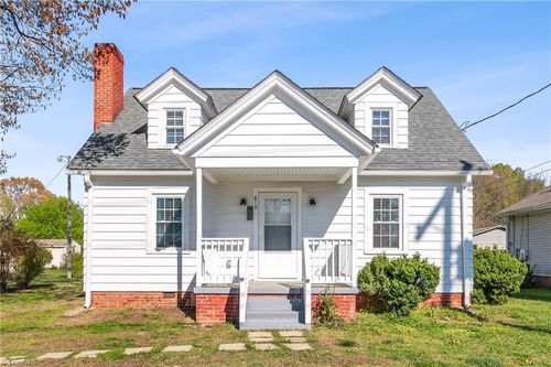 810 Elwell Ave, Greensboro, NC, 27405-6108 | Card Image