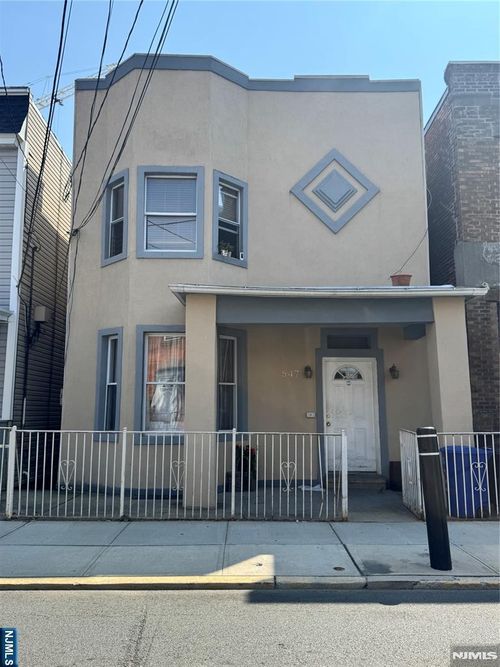 547 54th St, West New York, NJ, 07093-5620 | Card Image