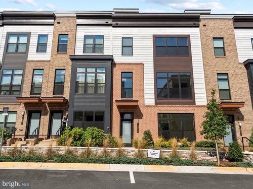 2015 Tysons Ridgeline Rd, FALLS CHURCH, VA, 22043-2617 | Card Image