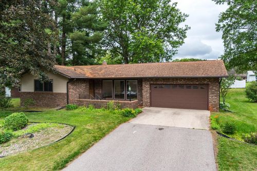 1578 Young Drive E, Onalaska, WI, 54650 | Card Image