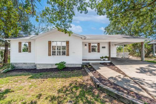 47 Sunset Dr, North Little Rock, AR, 72118-2755 | Card Image