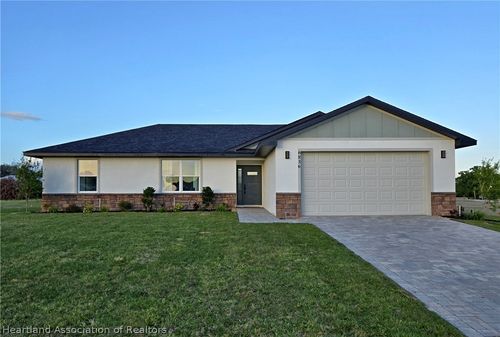 6836 Heavitree Drive, Sebring, FL, 33876 | Card Image